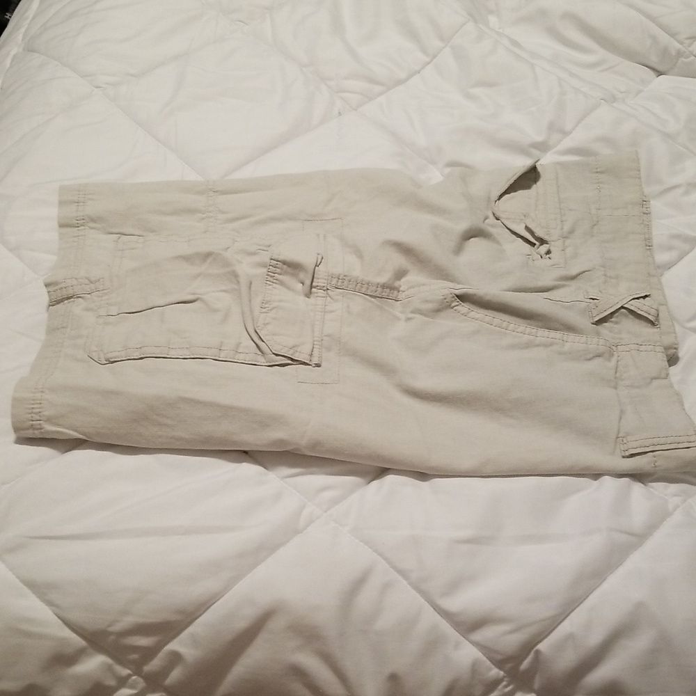 Mens Cargo shorts size 40
